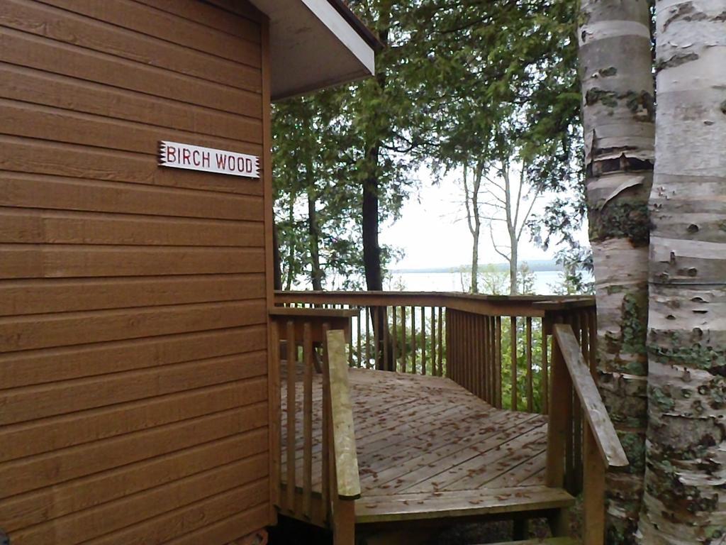 Red Lodge Resort Little Current Room photo