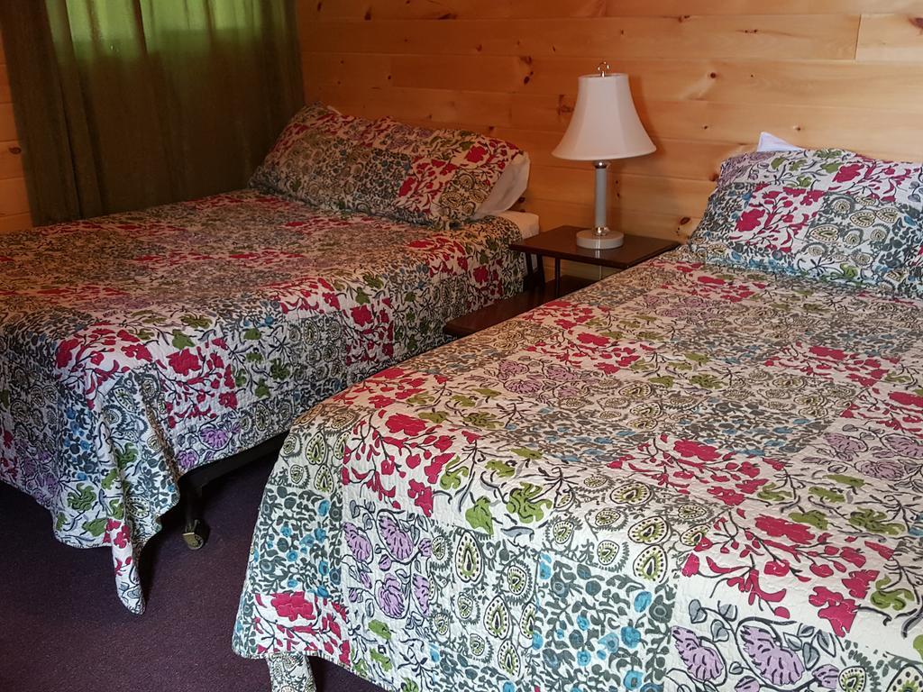 Red Lodge Resort Little Current Room photo